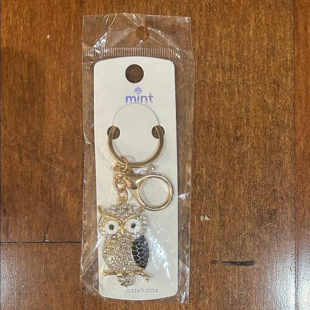 Mint Sparkling Owl Key Holder or Charm in Gold and Black.